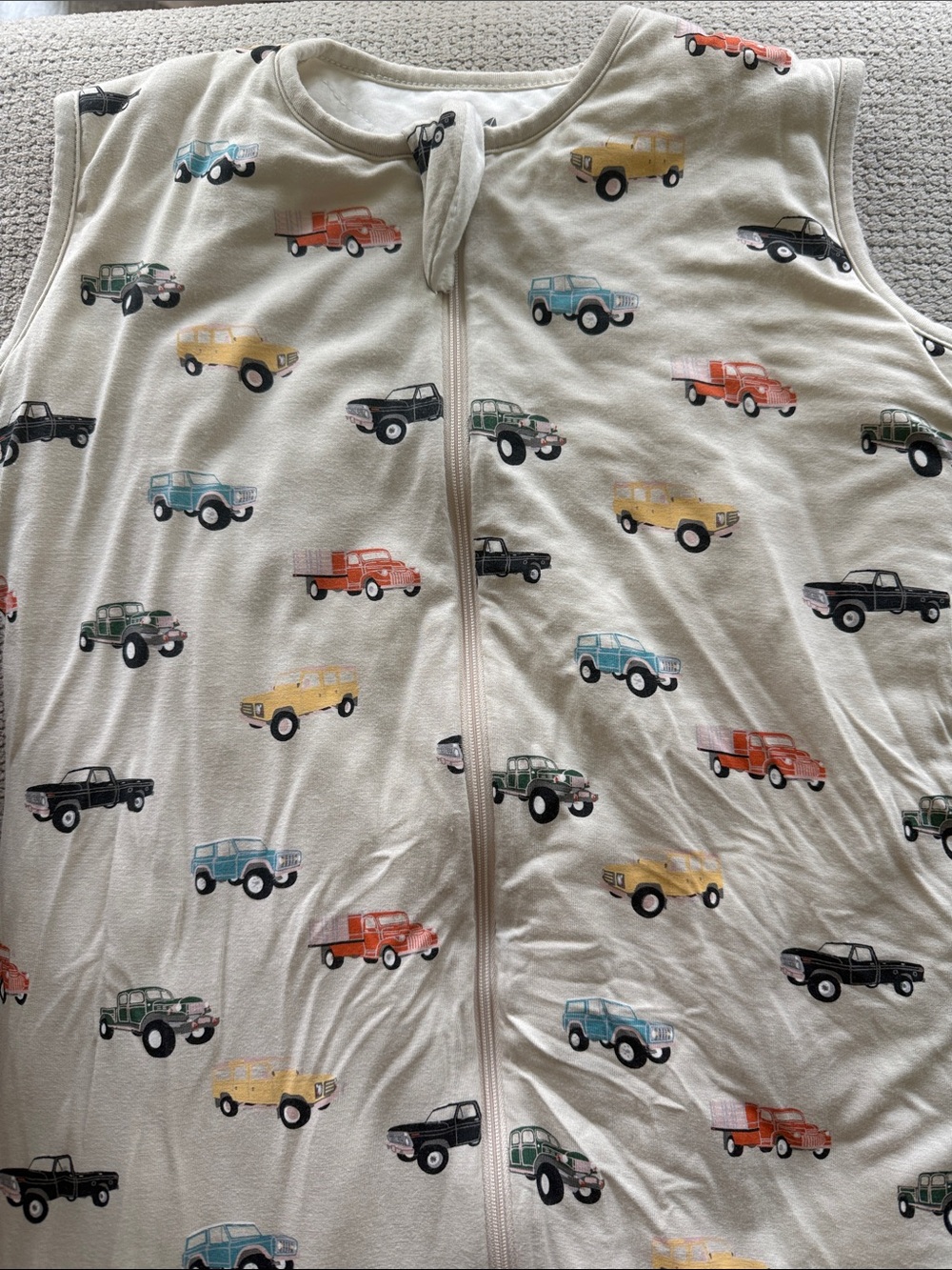 Kyte BABY Cream Sleep Sack with Multicolor Classic Car Print - Picture 3 of 5
